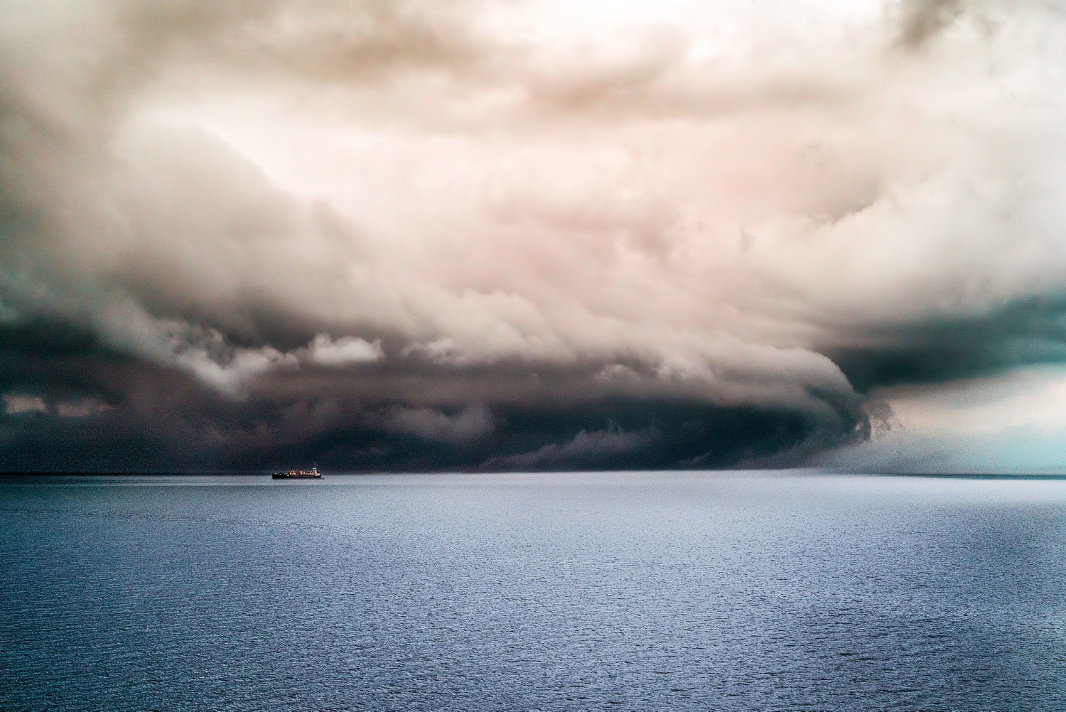 Navigating the Storm:  How Freight Forwarders Can Prepare for Hurricane Season